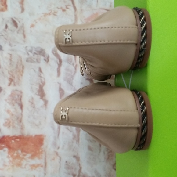 New Sam Edelman Meg Flats - Picture 6 of 12